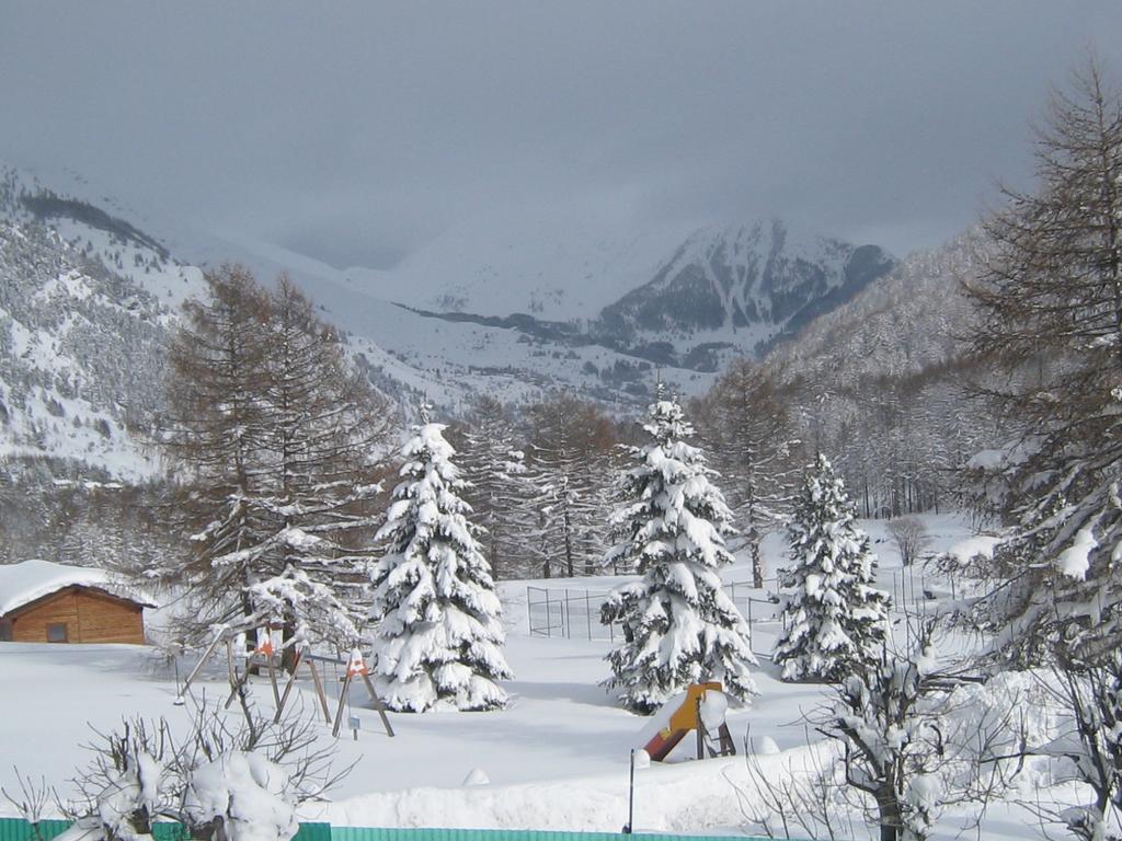 Hotel Villa Plinia Pragelato Exterior photo